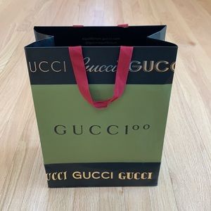 Gucci shopping bag